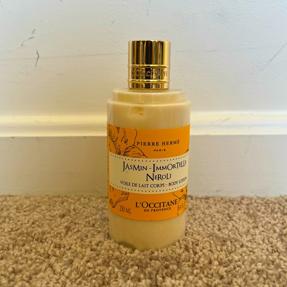 L’Occitane x Pierre Hermé Jasmin-Immortelle Neroli Body Lotion